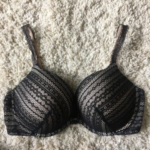 VICTORIAS SECRET BRA
